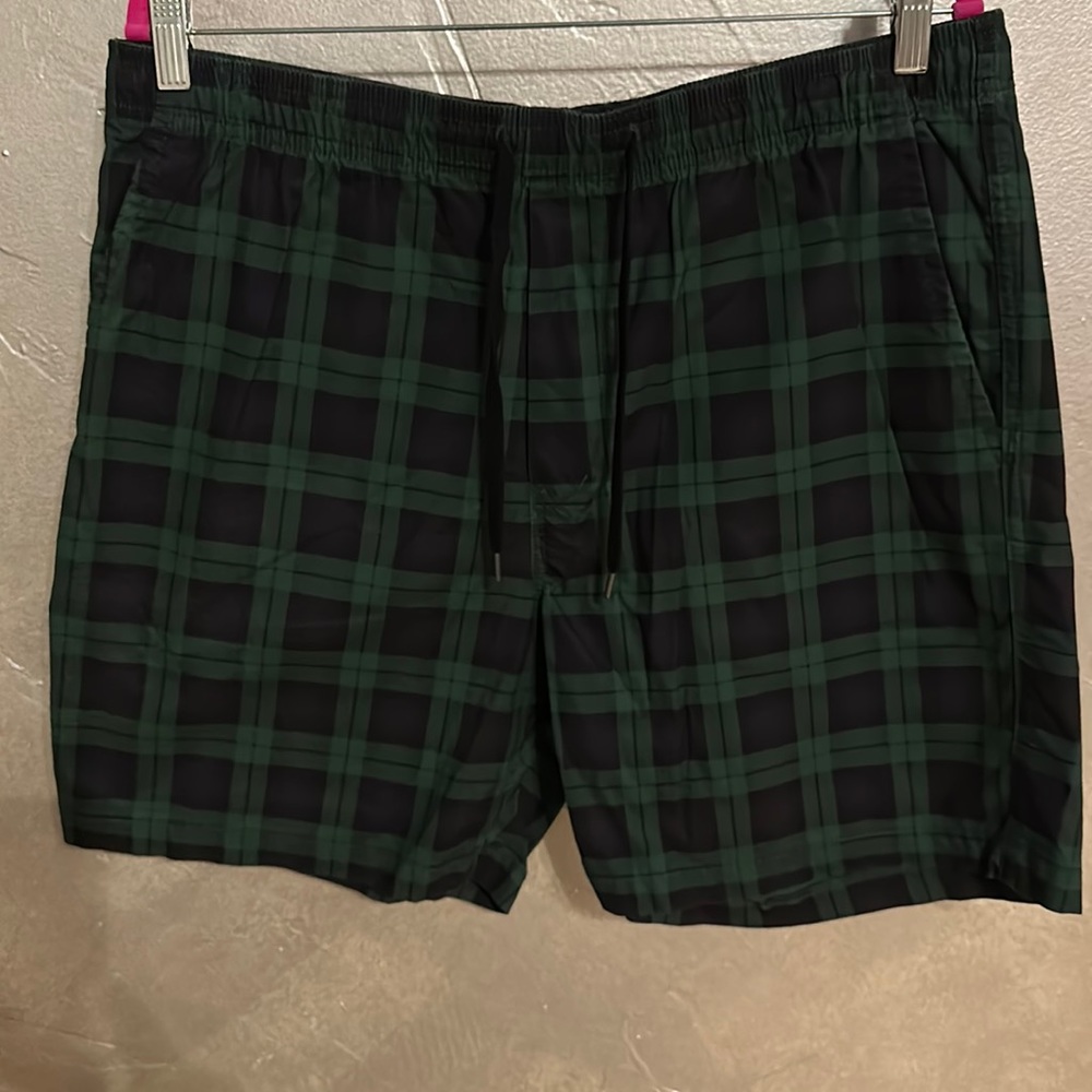 American Eagle Plaid Shorts size L